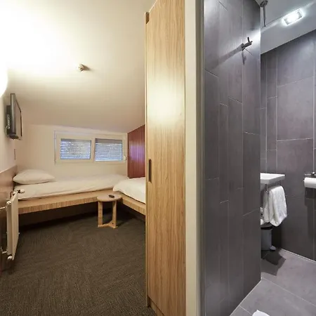 Hotel Bit Center 2*