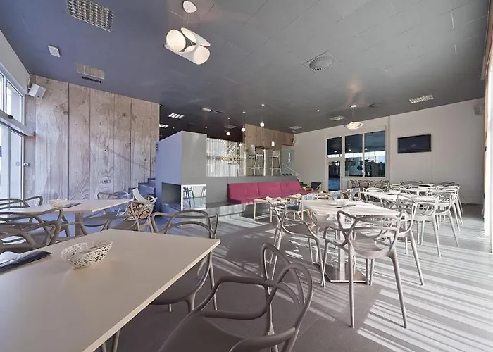 Готель Bit Center